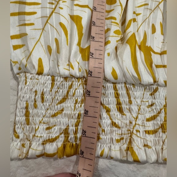 Joie Women Tropical Leaf Print Blouse Yellow White Sheer Smocked Halter blouson - Picture 9 of 9